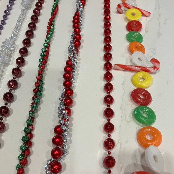 16 Strand Sparkling Holiday Tree Garland Wardrobe - Picture 2 of 4